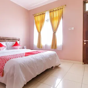 Oyo 2456 Purnama House Kuta Hotel Kuta (Bali)